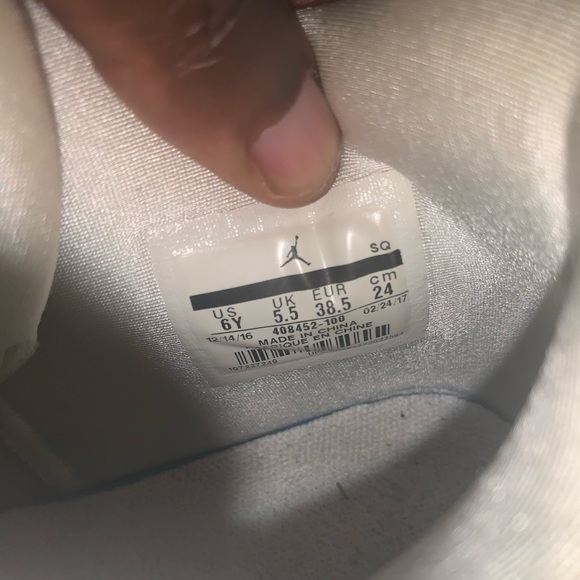 Retro Jordan 4 Silver Anniversary SIZE 6Y - Picture 5 of 5